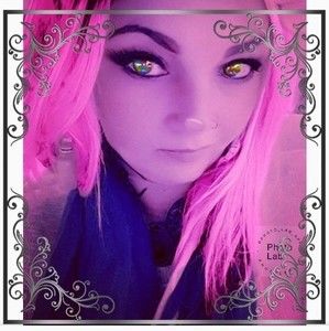 Meet your Posher, Niki